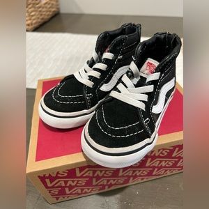 Vans - Toddler Size 6 - Black/White